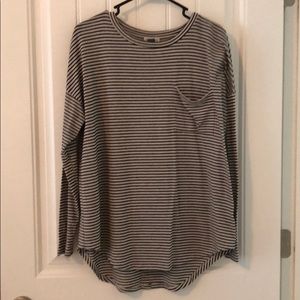 **2 items for $5** Old Navy Striped Flowy Shirt